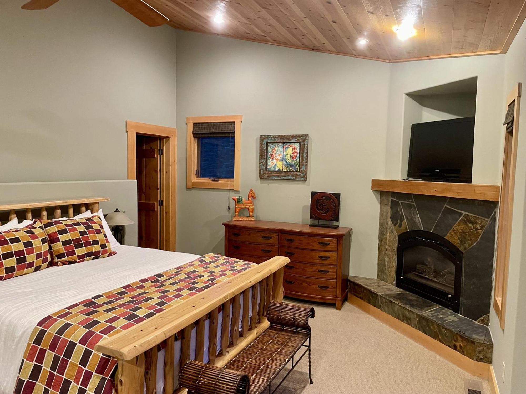 Bear Meadows Lodge - Hot Tub - Tahoe Donner Home Truckee Ngoại thất bức ảnh