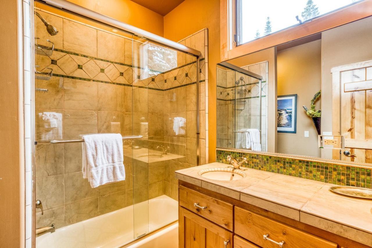 Bear Meadows Lodge - Hot Tub - Tahoe Donner Home Truckee Ngoại thất bức ảnh